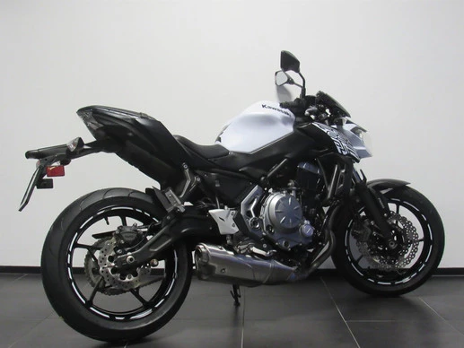 Kawasaki Z650 - Afbeelding 6 van 7