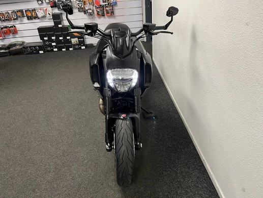 Ducati Diavel - Afbeelding 10 van 21