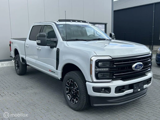 Ford F-350 - Afbeelding 2 van 30