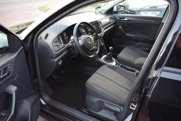 Volkswagen T-Roc - Afbeelding 7 van 30