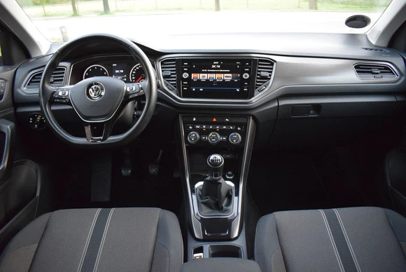 Volkswagen T-Roc - Afbeelding 19 van 30