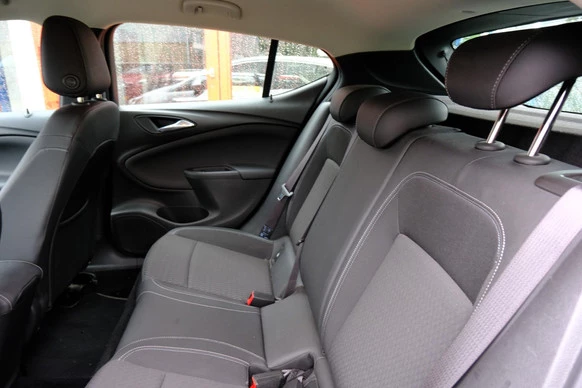 Opel Astra - Afbeelding 25 van 30