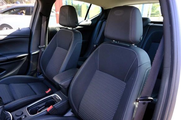 Opel Astra - Afbeelding 23 van 30