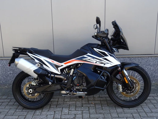 KTM 790 - Afbeelding 1 van 17