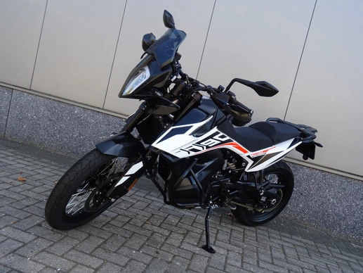KTM 790 - Afbeelding 14 van 17
