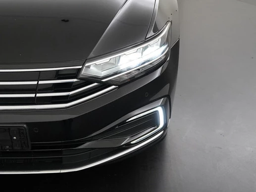 Volkswagen Passat - Afbeelding 21 van 30