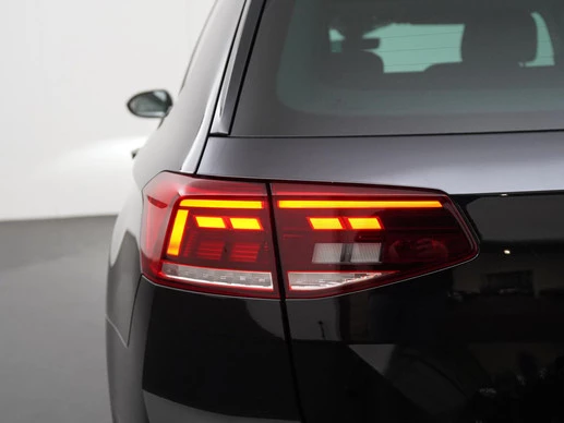 Volkswagen Passat - Afbeelding 22 van 30