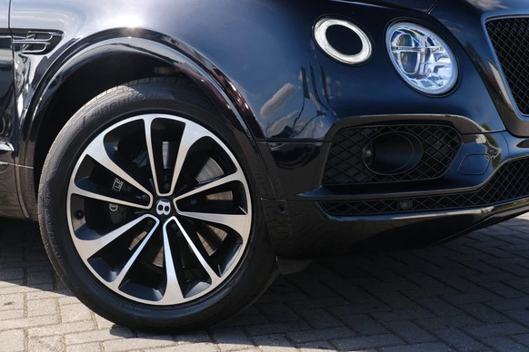 Bentley Bentayga - Afbeelding 8 van 30