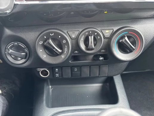 Toyota Hilux - Afbeelding 18 van 22