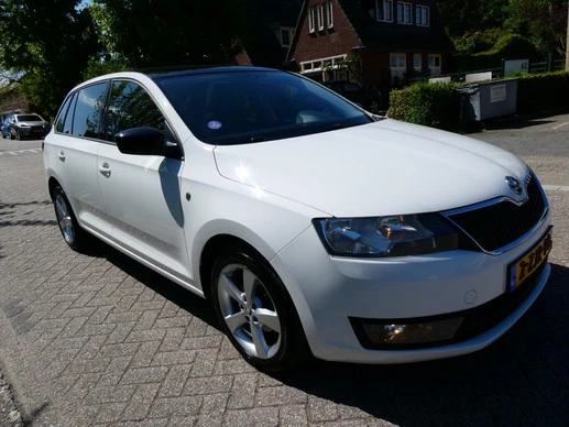 Škoda Rapid - Afbeelding 9 van 26