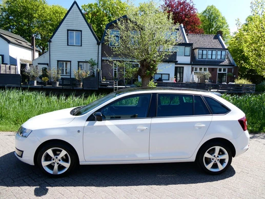 Škoda Rapid - Afbeelding 1 van 26