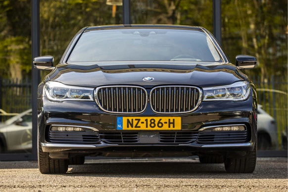 BMW 7 Serie - Afbeelding 2 van 30