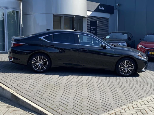 Lexus ES - Afbeelding 2 van 28
