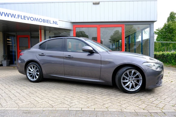 Alfa Romeo Giulia - Afbeelding 4 van 30