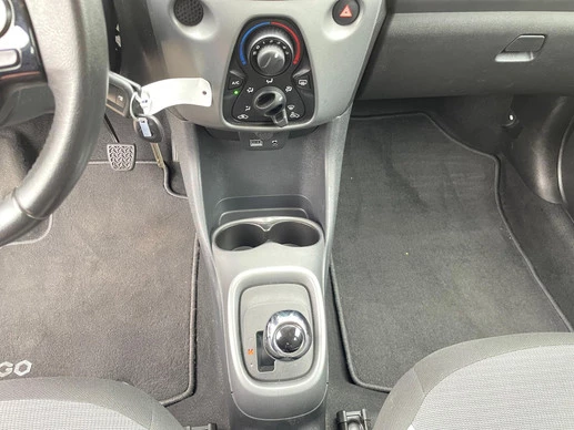 Toyota Aygo - Afbeelding 17 van 26