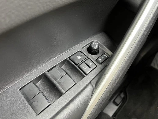 Toyota Corolla Cross - Afbeelding 28 van 30