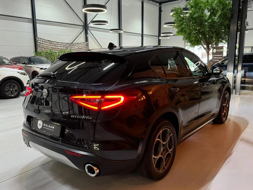 Alfa Romeo Stelvio - Afbeelding 18 van 30