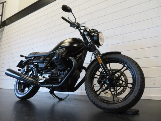 Moto Guzzi V7 - Afbeelding 13 van 13