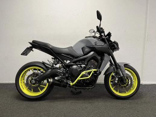 Yamaha MT 09 - Afbeelding 1 van 25