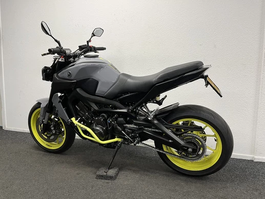 Yamaha MT 09 - Afbeelding 13 van 25