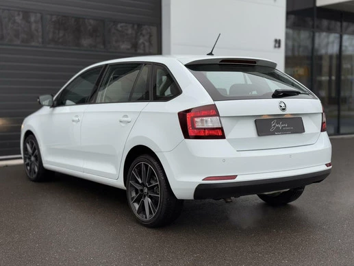 Škoda Rapid - Afbeelding 2 van 27