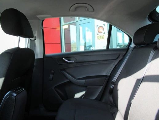 Škoda Rapid - Afbeelding 14 van 30