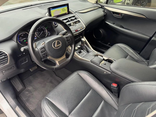 Lexus NX - Afbeelding 16 van 30