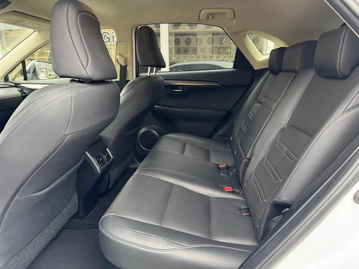 Lexus NX - Afbeelding 18 van 30