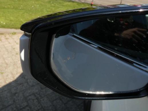 Lexus UX - Afbeelding 14 van 30