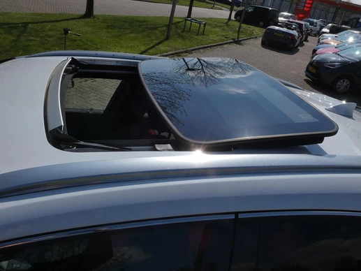 Lexus UX - Afbeelding 17 van 30