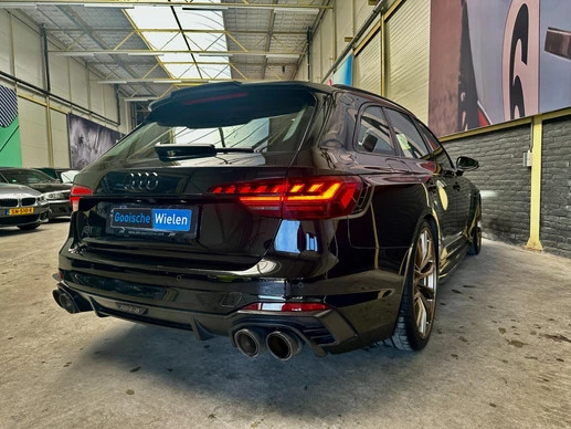 Audi RS4 - Afbeelding 11 van 30