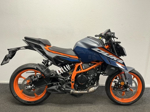 KTM 390 - Afbeelding 1 van 17
