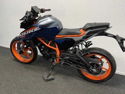 KTM 390 - Afbeelding 11 van 17