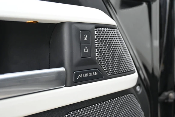 Land Rover Defender - Afbeelding 21 van 30
