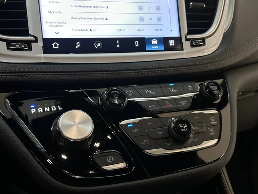 Chrysler Pacifica - Afbeelding 27 van 30