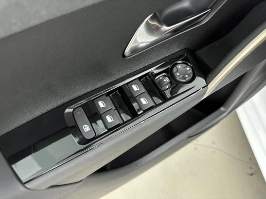 Lancia Ypsilon - Afbeelding 15 van 29