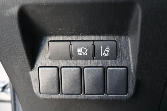 Toyota Prius - Afbeelding 10 van 30