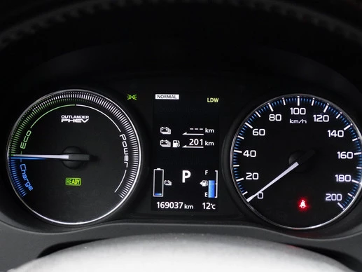 Mitsubishi Outlander - Afbeelding 16 van 23