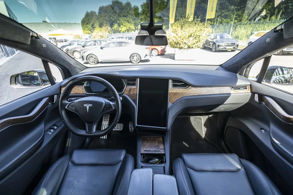 Tesla Model X - Afbeelding 17 van 30