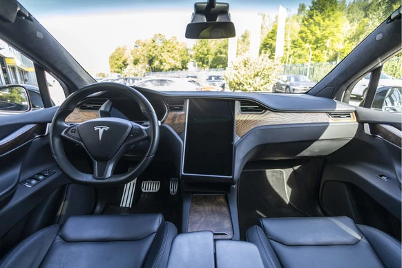 Tesla Model X - Afbeelding 18 van 30