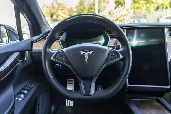 Tesla Model X - Afbeelding 21 van 30
