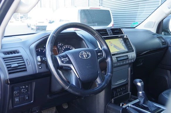 Toyota Land Cruiser - Afbeelding 3 van 30