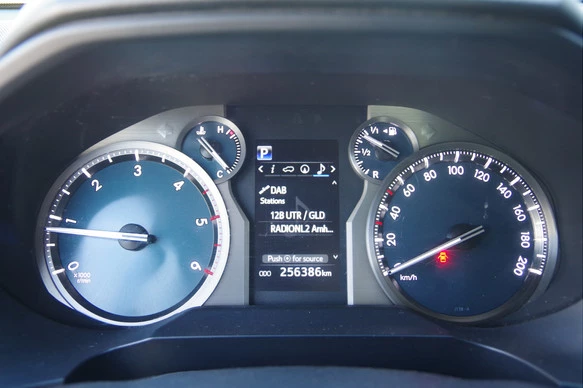 Toyota Land Cruiser - Afbeelding 9 van 30