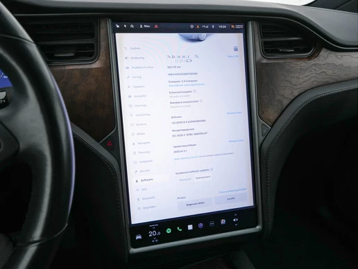 Tesla Model X - Afbeelding 15 van 30