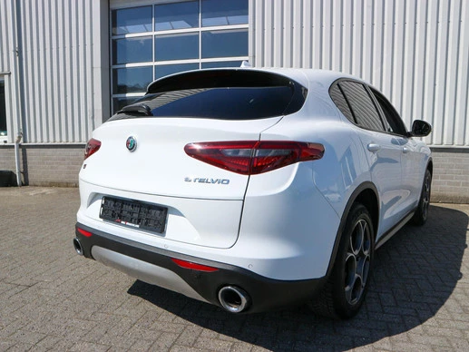 Alfa Romeo Stelvio - Afbeelding 10 van 26