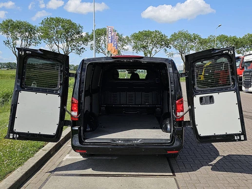 Mercedes-Benz eVito - Afbeelding 12 van 17
