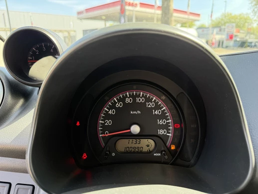Suzuki Alto - Afbeelding 14 van 19