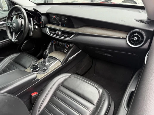 Alfa Romeo Stelvio - Afbeelding 22 van 24