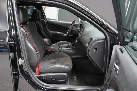 Dodge Charger - Afbeelding 4 van 30