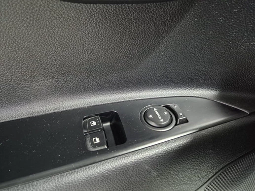 Kia Stonic - Afbeelding 21 van 30